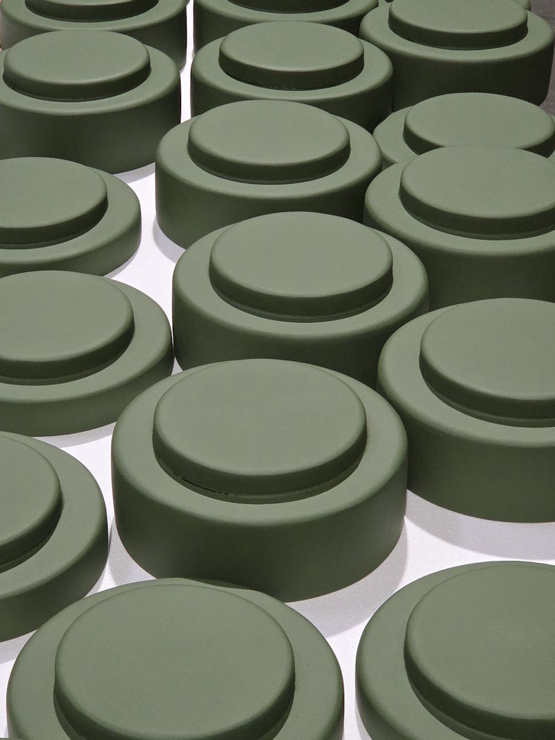 Anti-tank mine decoy